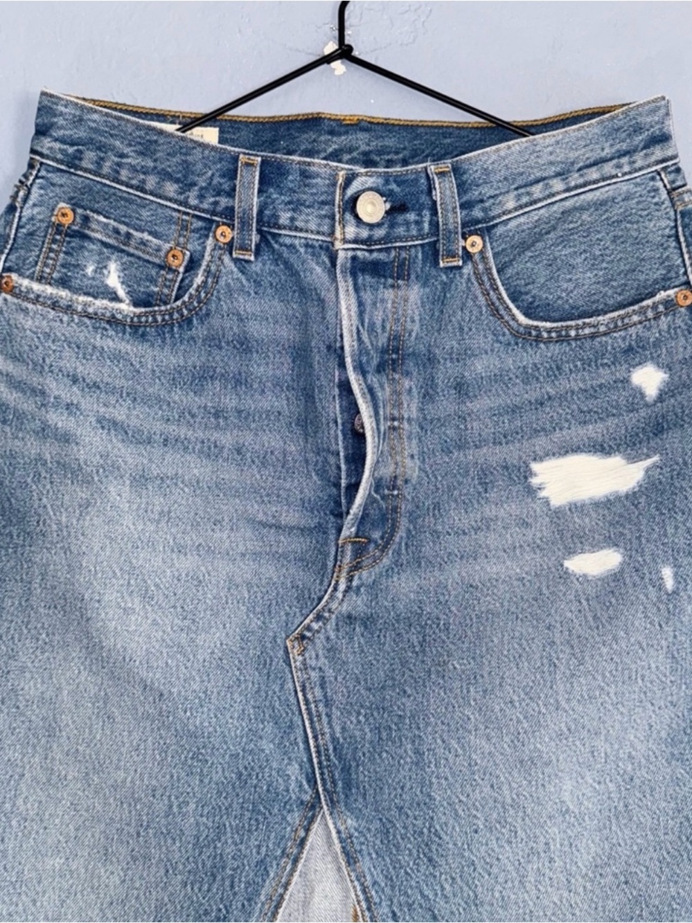 NWOT Levi's High-Rise Deconstructed Midi Denim Skirt - Size 29 - Button Fly - Picture 4 of 10